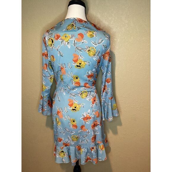 Pretty Little Thing Blue Floral Print Wrap Mini Dress US Size‎ 6 - Picture 3 of 5